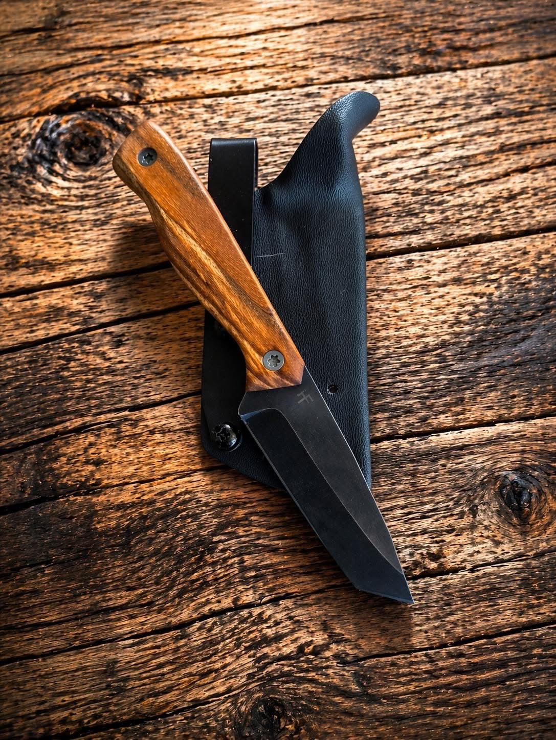 Signature Tanto      Message To Order!